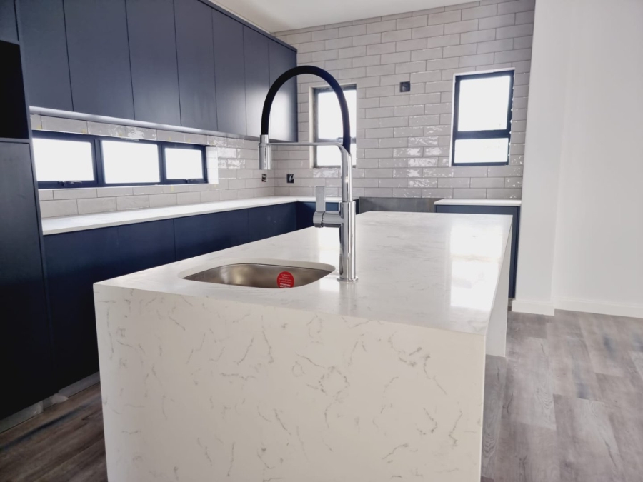 4 Bedroom Property for Sale in Sandown Western Cape